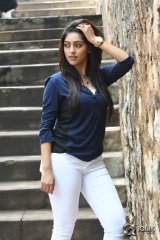 Anu Emmanuel Interview About Majnu Movie